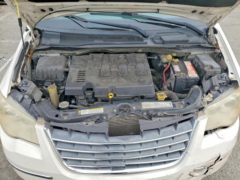 2010 Chrysler Town & Country Limited