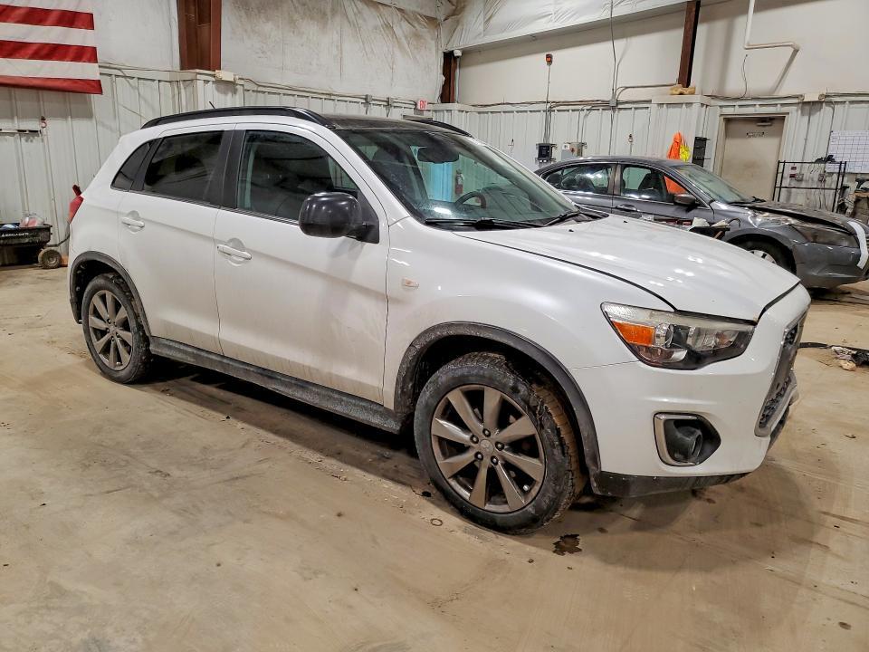 2013 Mitsubishi Outlander Sport le