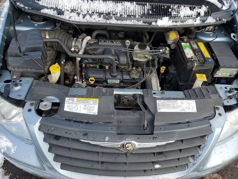 2005 Chrysler Town & Country
