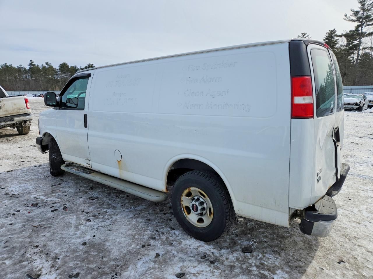 2016 GMC Savana G2500 Utility / Service Van