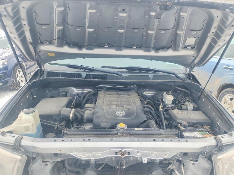 2013 Toyota Tundra Double cab SR5