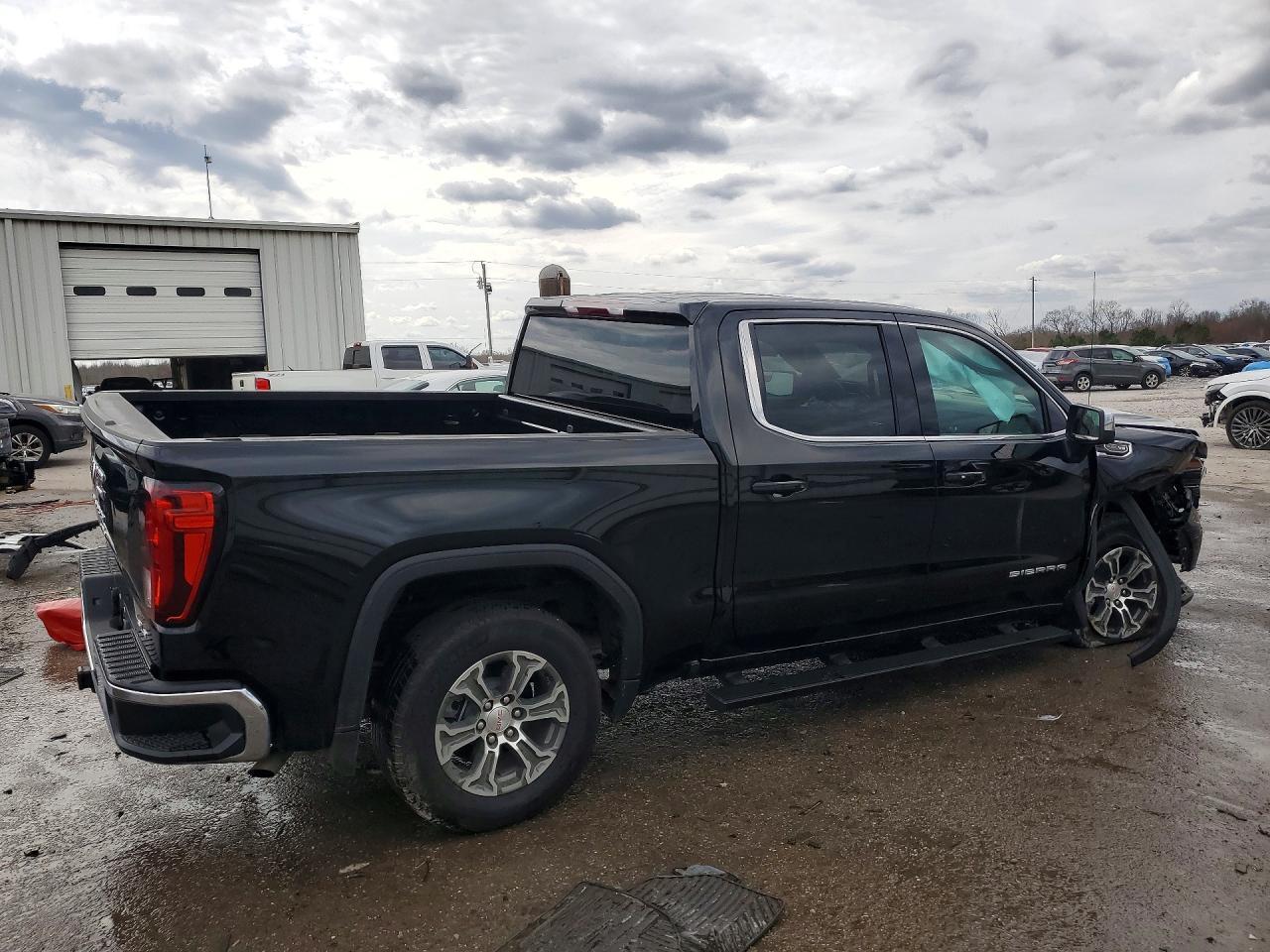 2025 GMC Sierra C1500 SLE