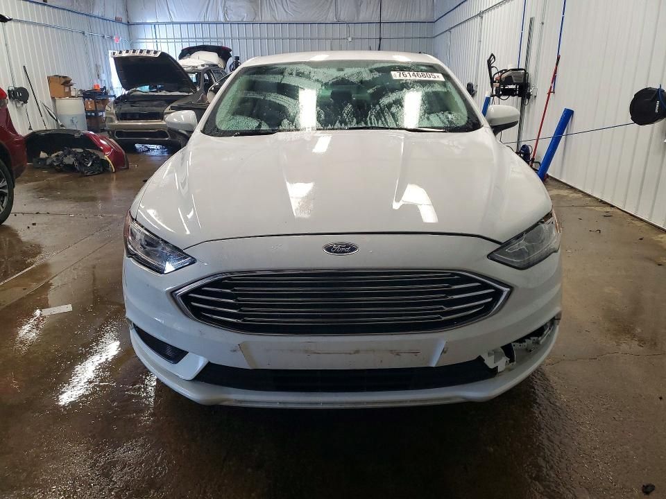 2017 Ford Fusion se