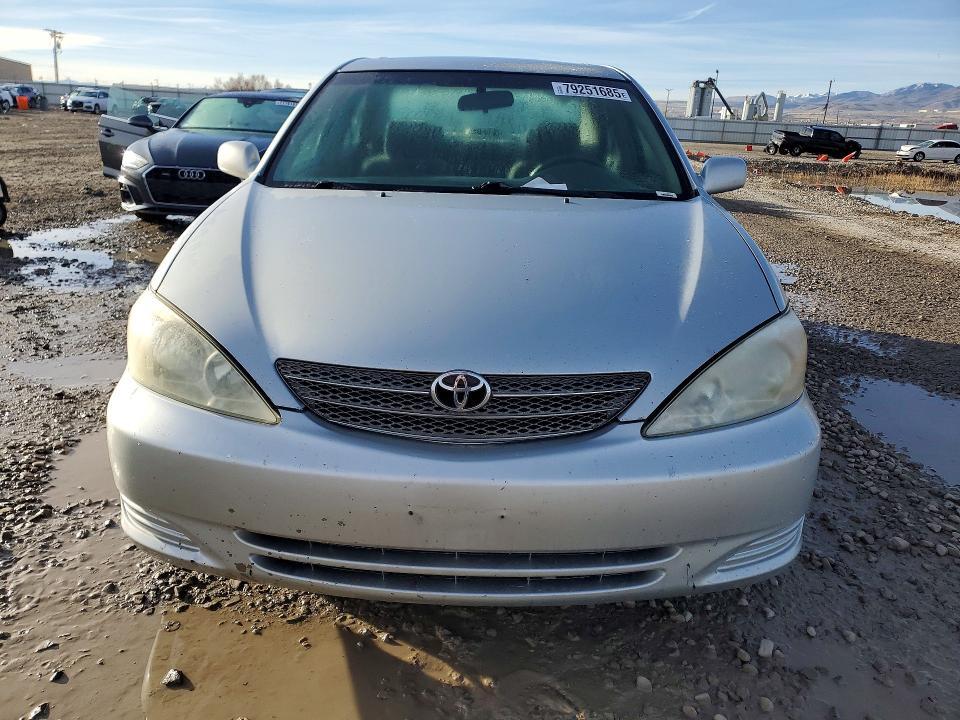 2002 Toyota Camry le