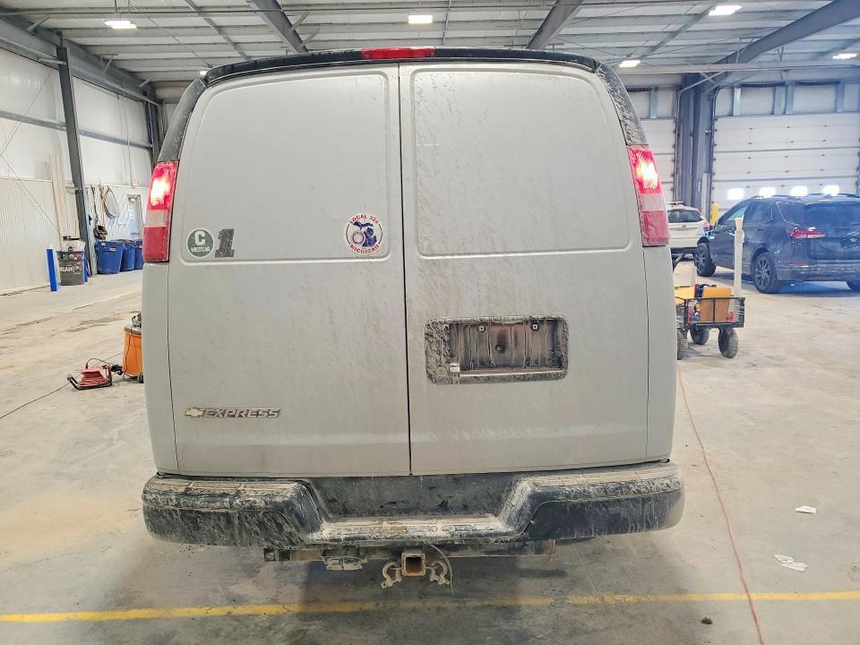 2018 Chevrolet Express G2500