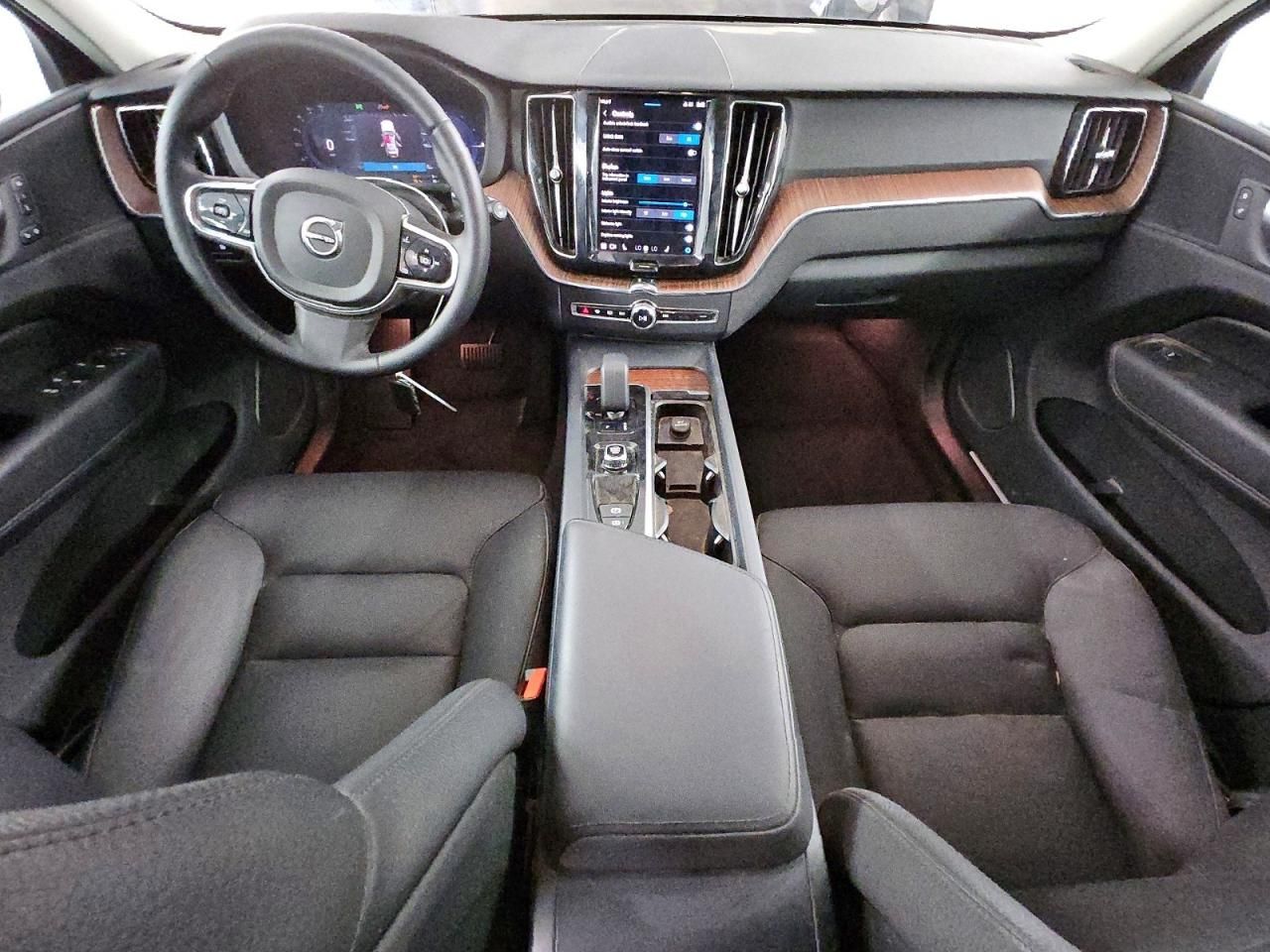 2024 Volvo Xc60 Plus