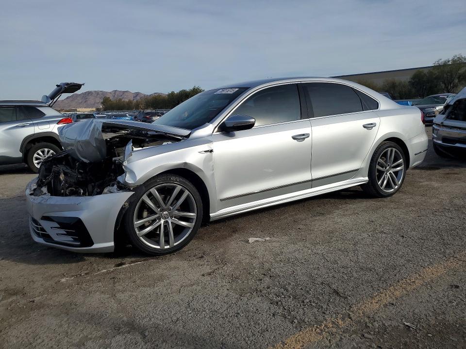 2017 Volkswagen Passat R-line