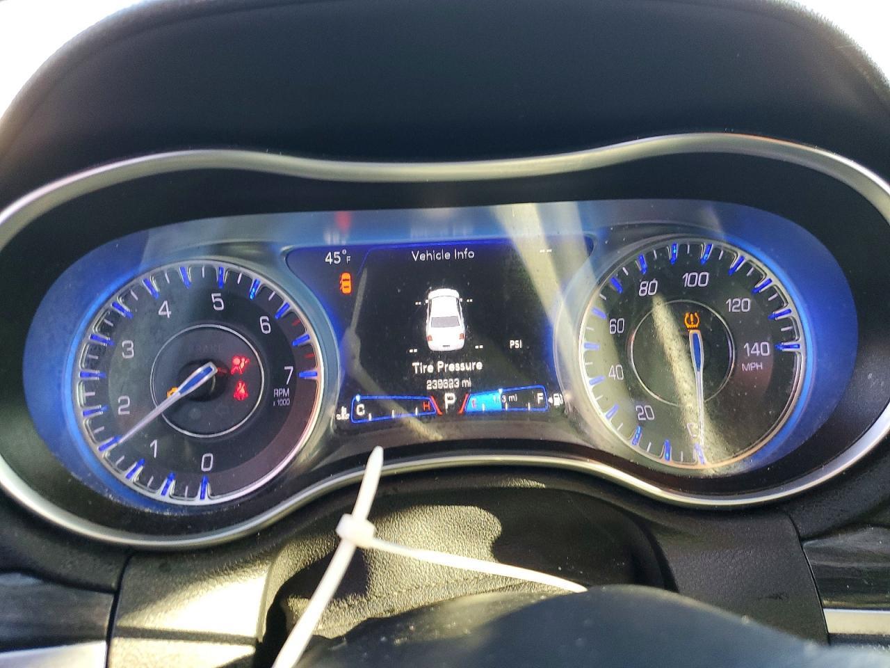 2018 Chrysler 300 Touring