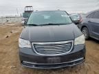2013 Chrysler Town & Country Touring l