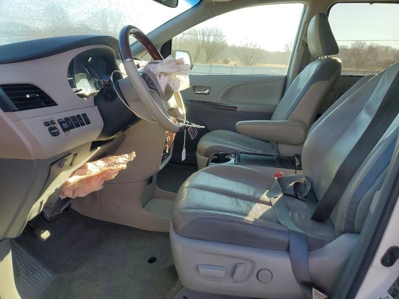 2014 Toyota Sienna xle