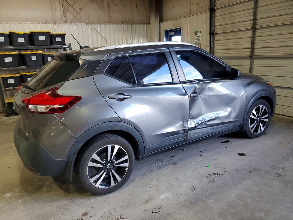 2019 Nissan Kicks s