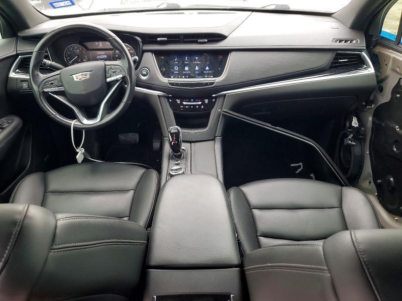 2022 Cadillac XT6 Luxury