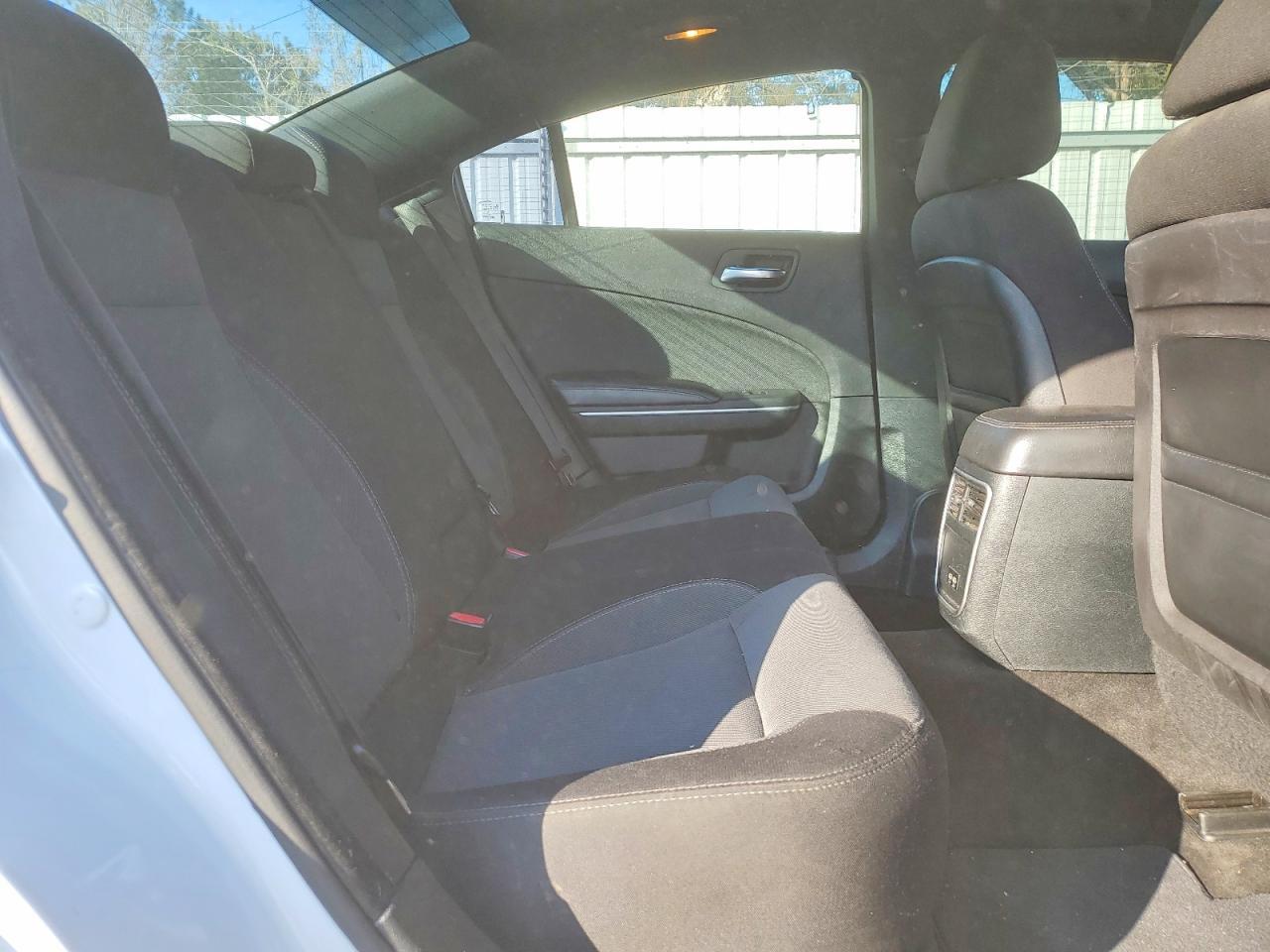 2015 Dodge Charger se