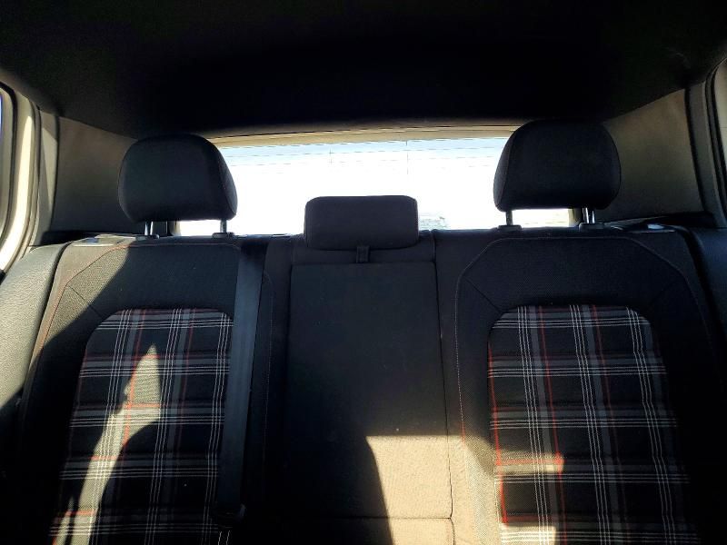 2016 Volkswagen Gti S/se