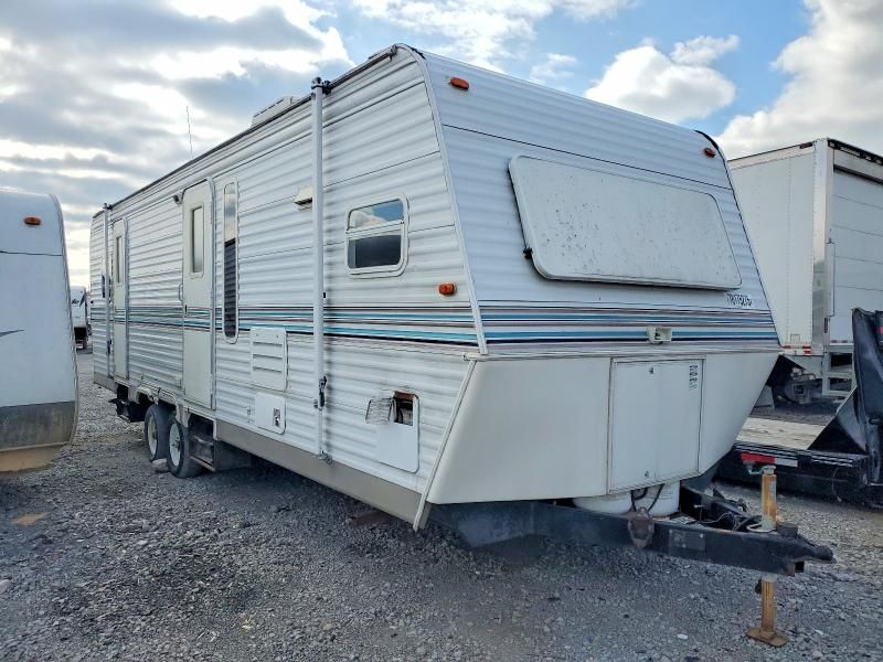 2003 Hy-Line 35-Camper