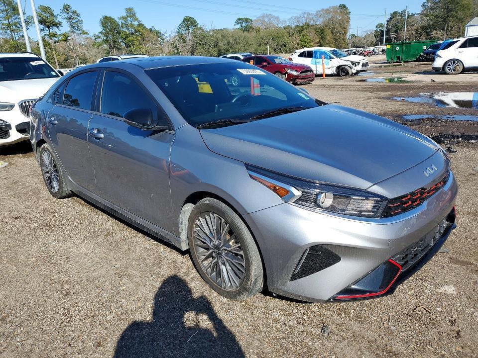 2023 KIA Forte gt Line