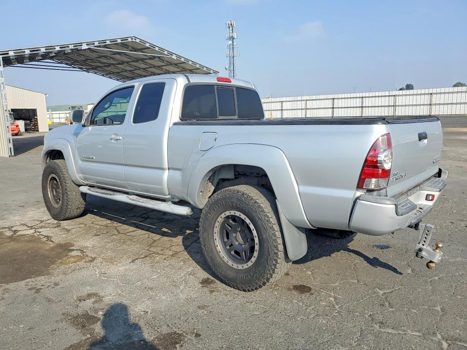 2005 Toyota Tacoma Prerunner Access cab