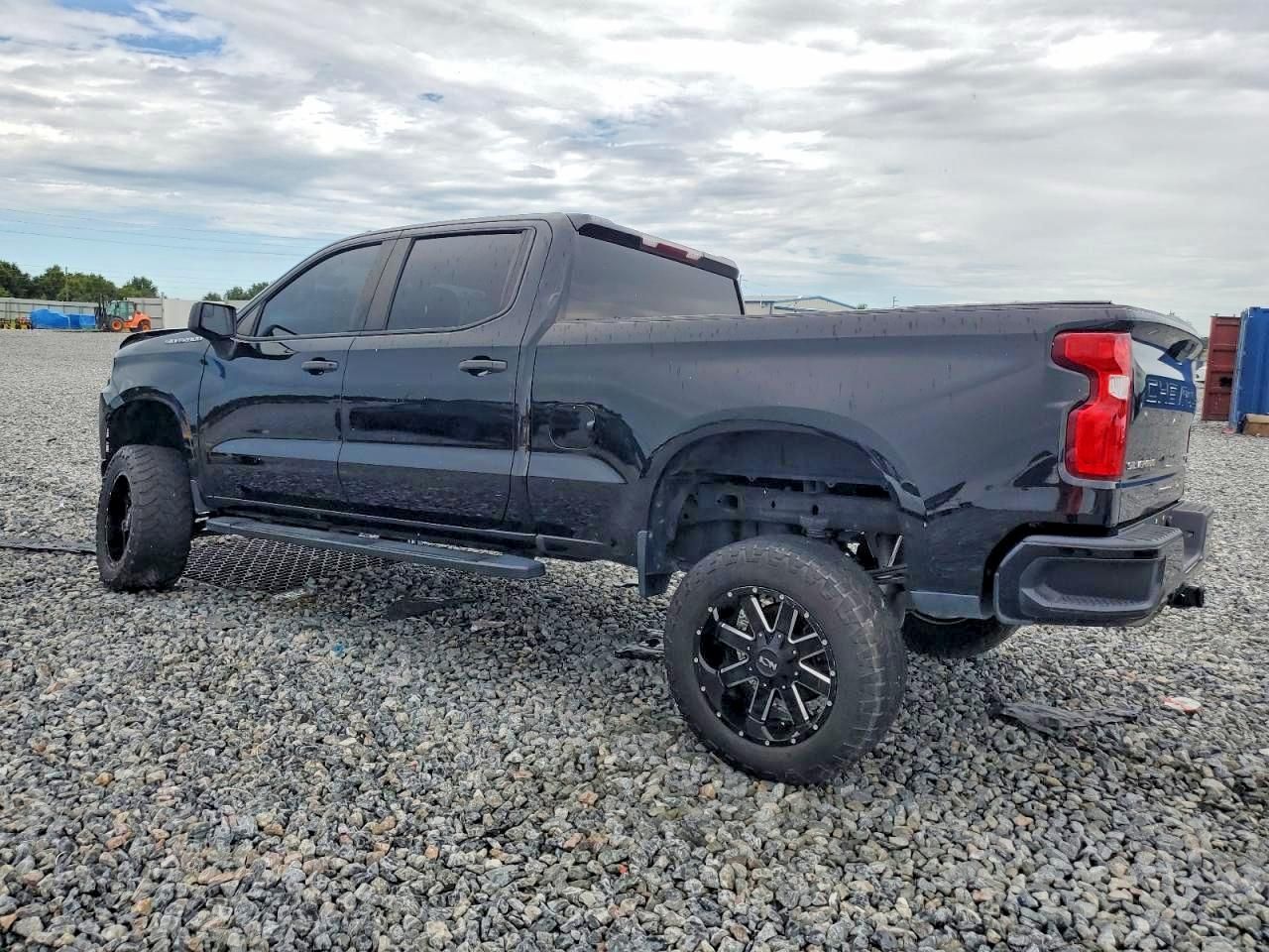 2021 Chevrolet Silverado K1500 Custom