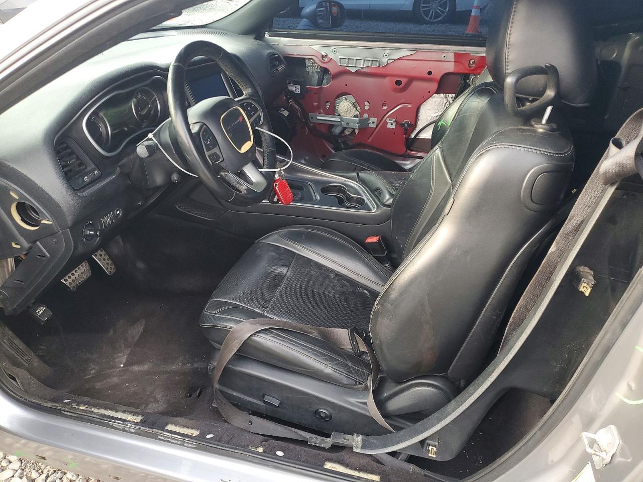 2017 Dodge Challenger sxt