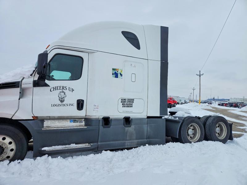 2020 Freigliner 2020 Freightliner Cascadia 126 Semi Truck