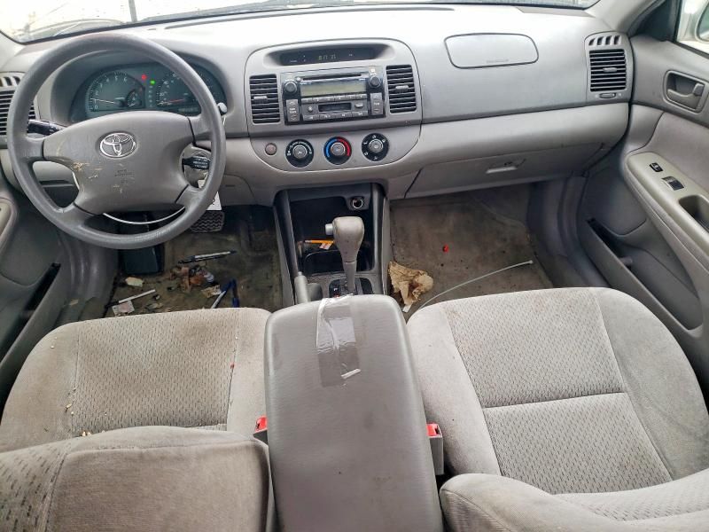 2002 Toyota Camry le