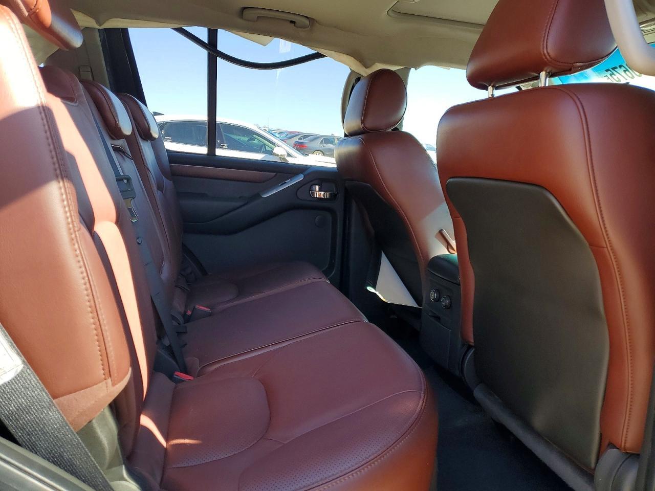 2008 Nissan Pathfinder s