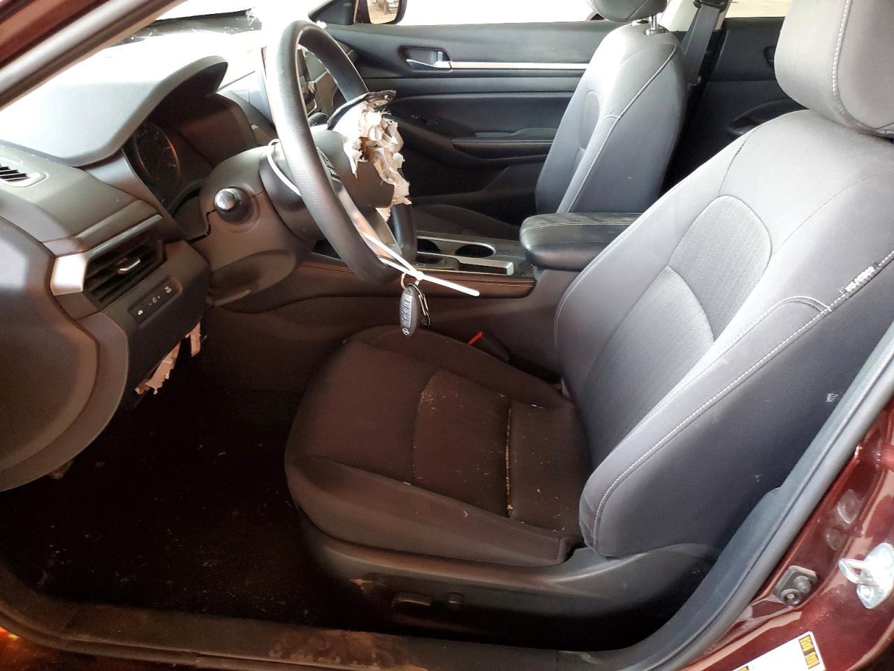 2023 Niss Altima 2.5 sv