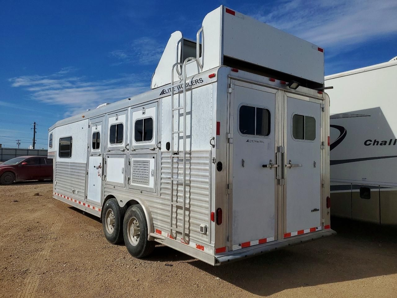 2007 Elite Trailer-Horse Trailer