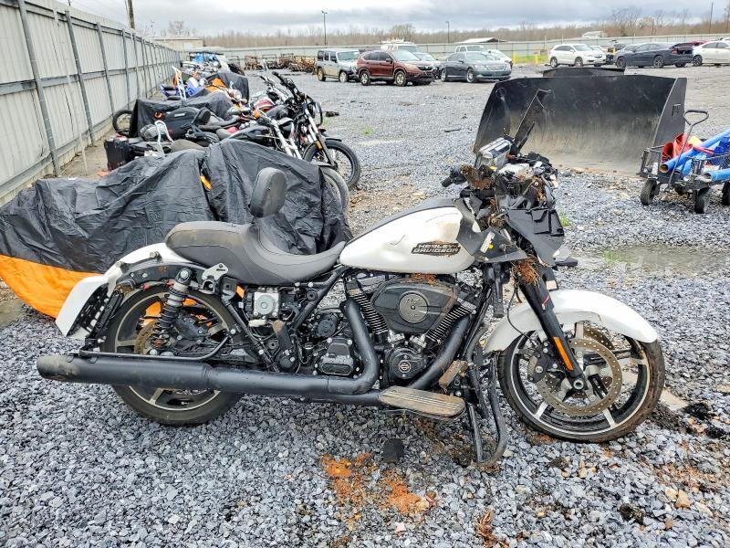 2025 Harley-Davidson Flhx
