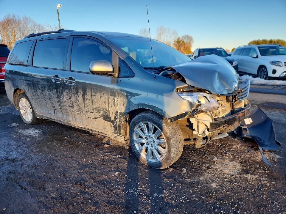 2012 Toyota Sienna le