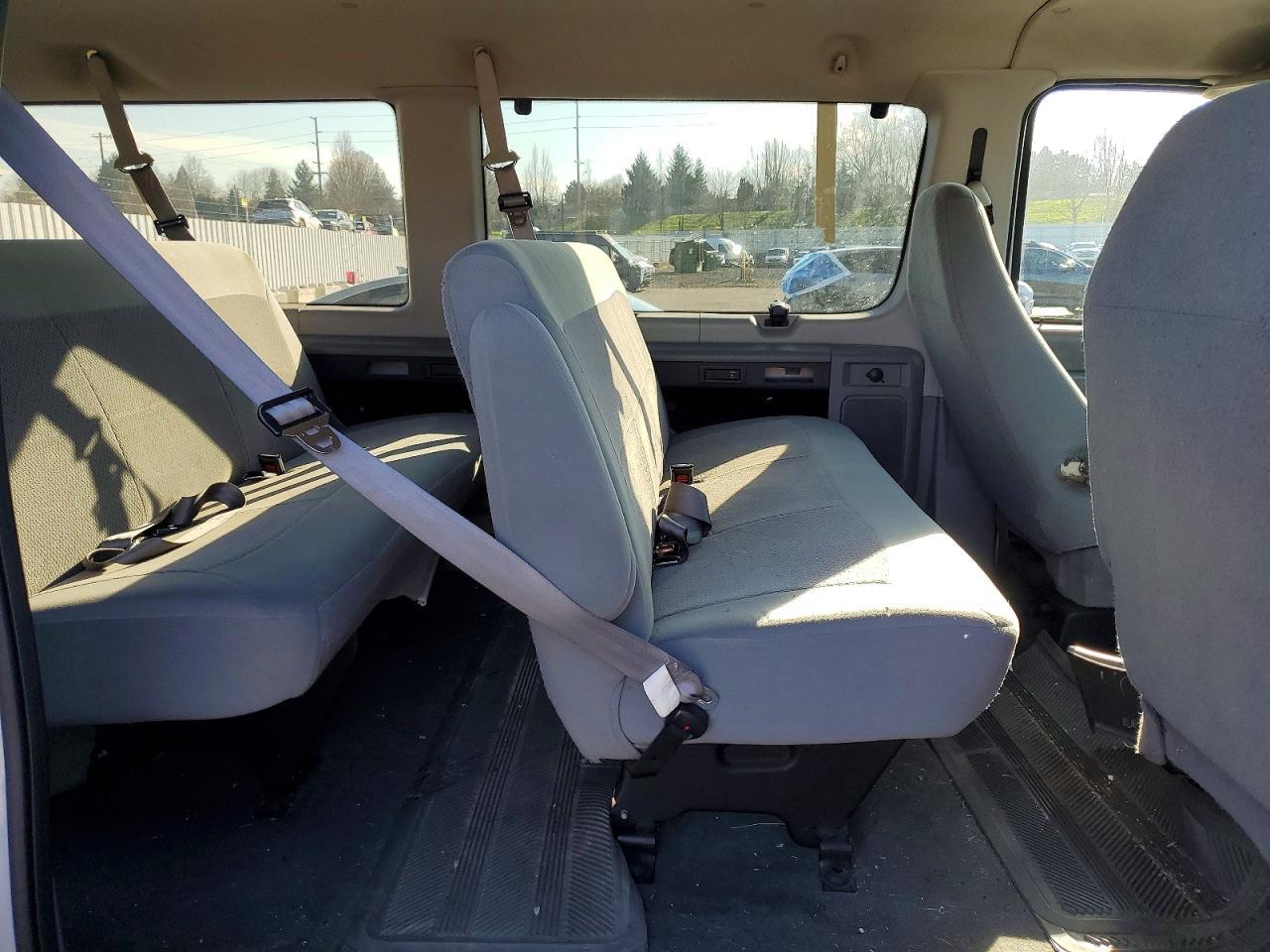 2006 Ford Econoline E350 Super Duty Wagon