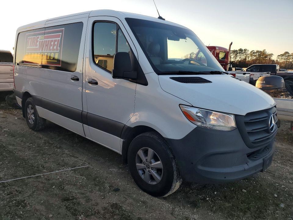 2024 Mercedes-Benz 2024 Mercedes Benz Sprinter 2500 Delivery van