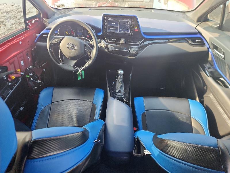 2021 Toyota C-hr xle