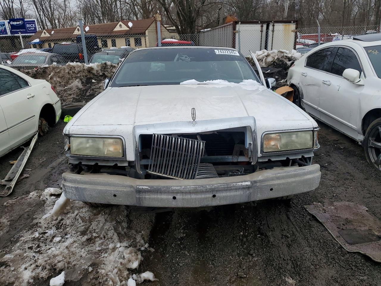 1996 Lincoln Town car Signature