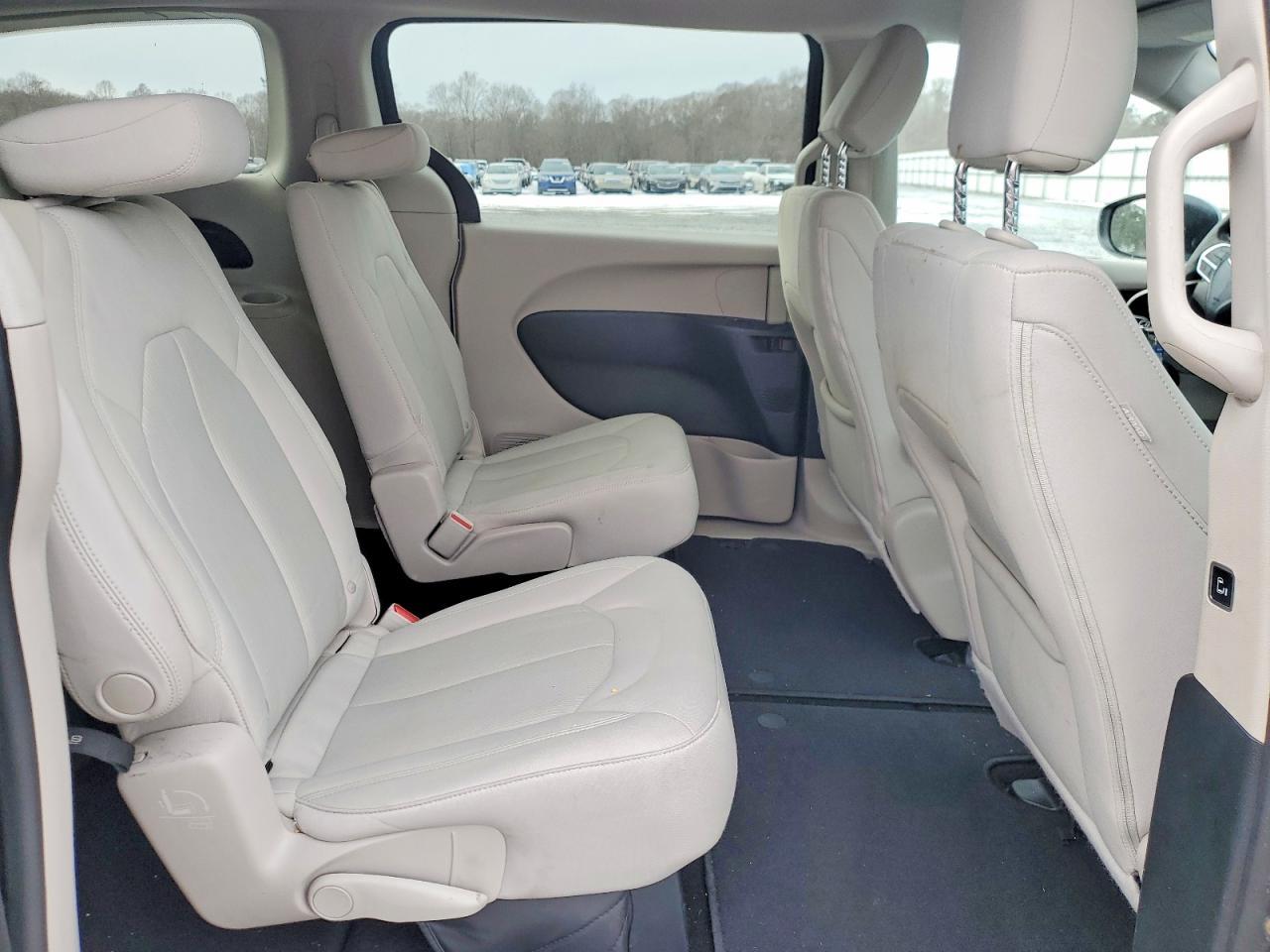 2017 Chrysler Pacifica Touring