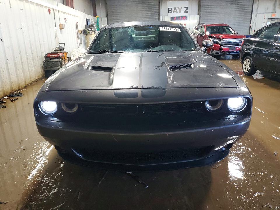 2017 Dodge Challenger sxt