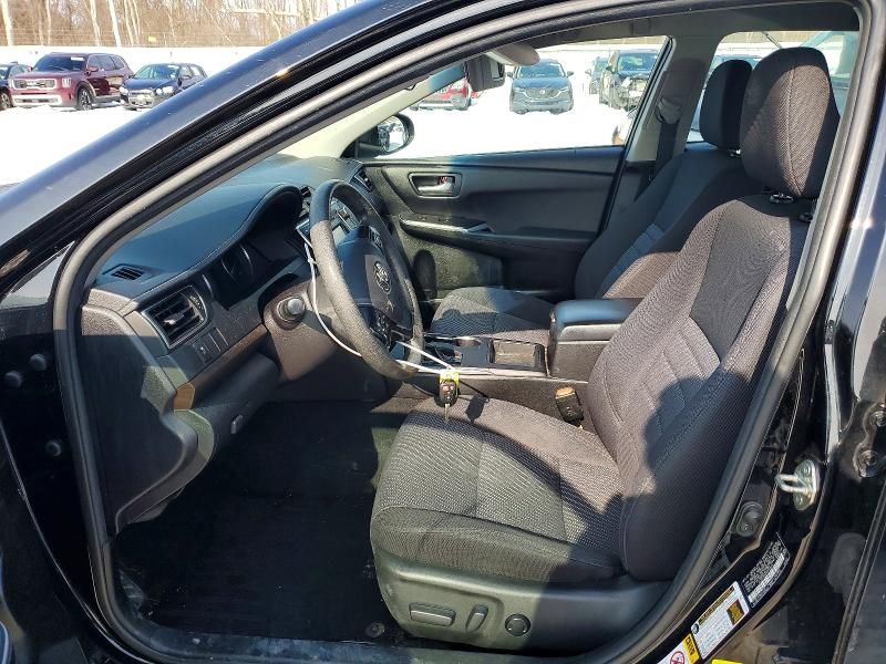 2017 Toyota Camry le