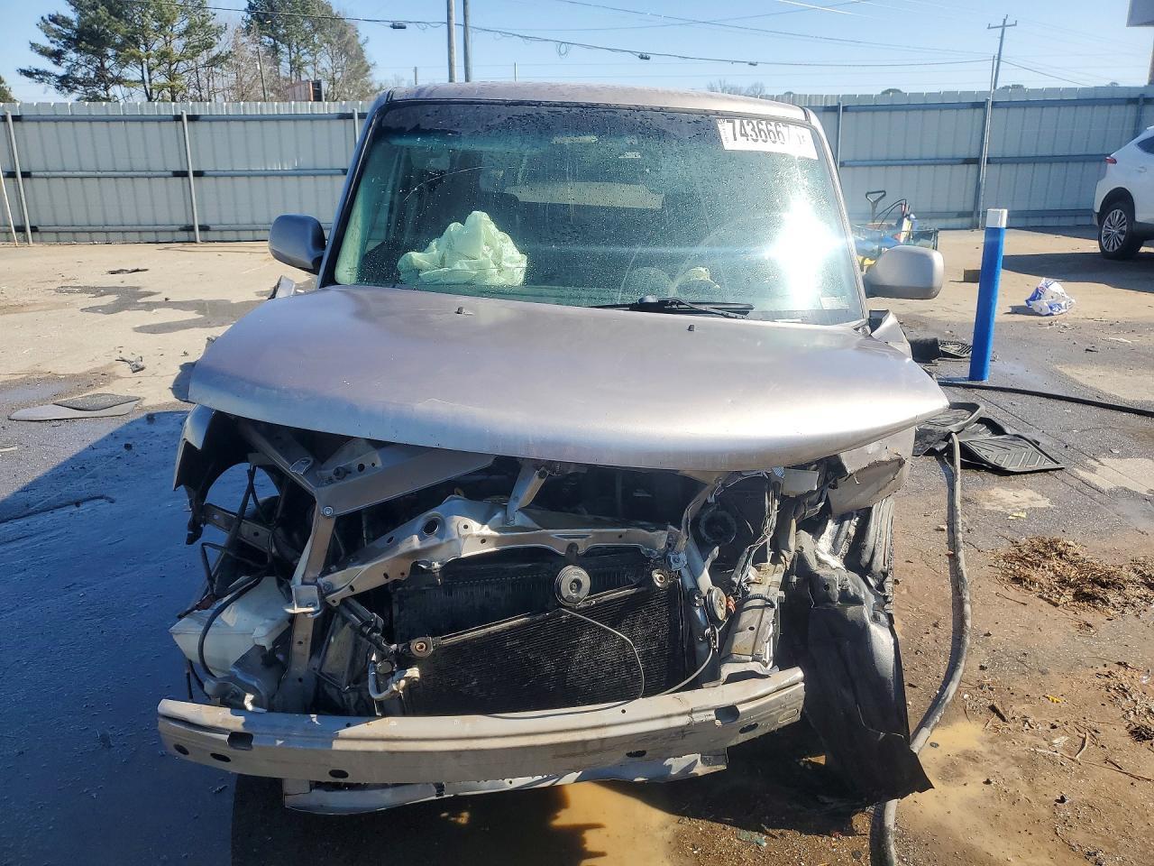 2005 Scion XB