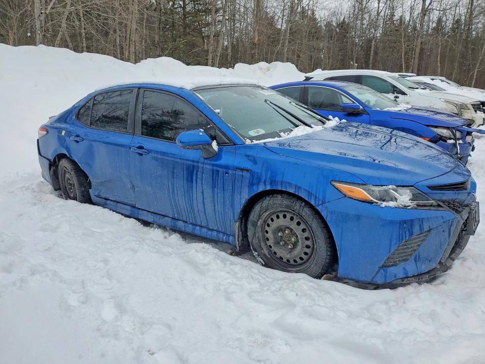 2020 Toyota Camry xle