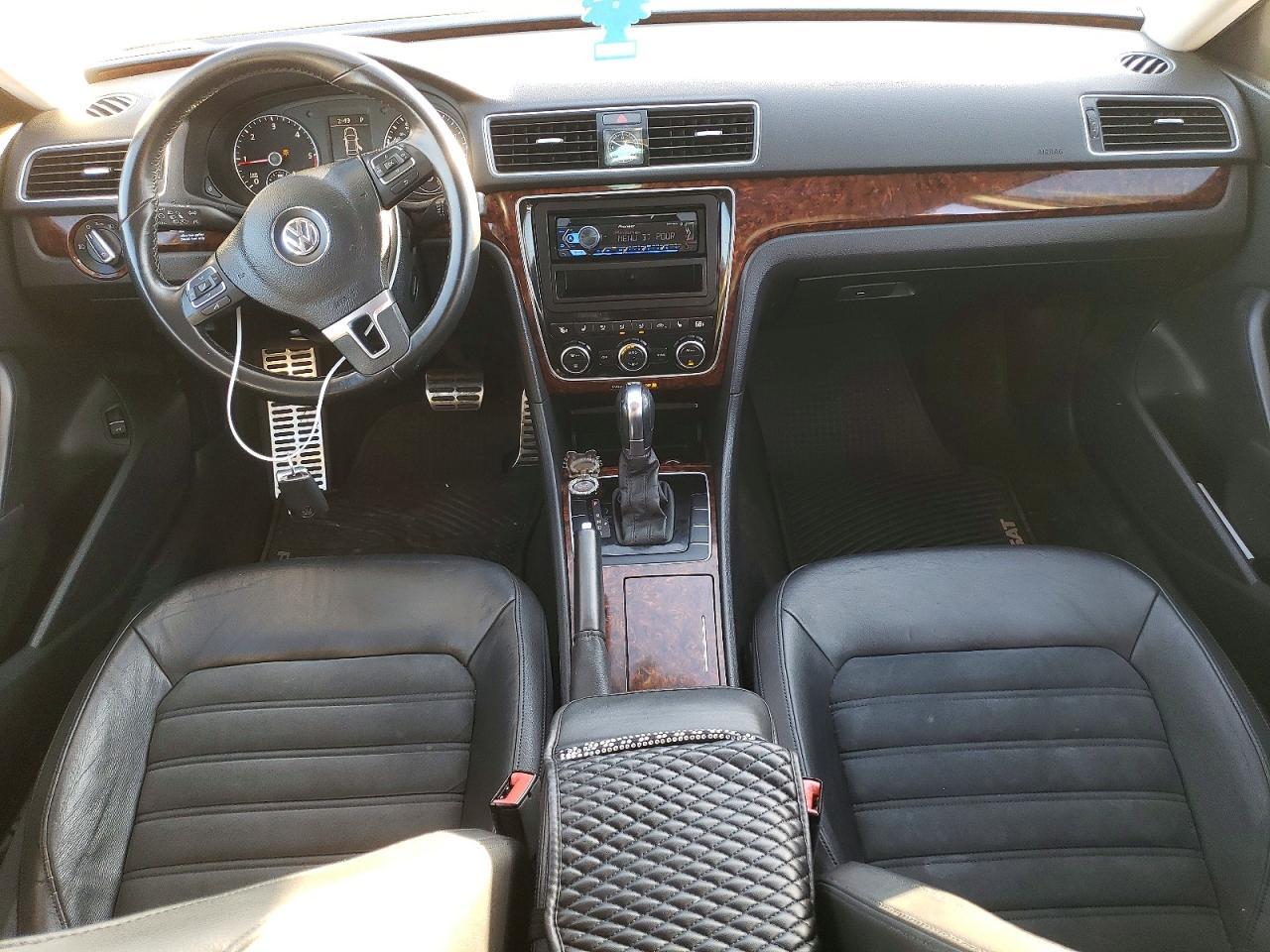 2012 Volkswagen Passat sel