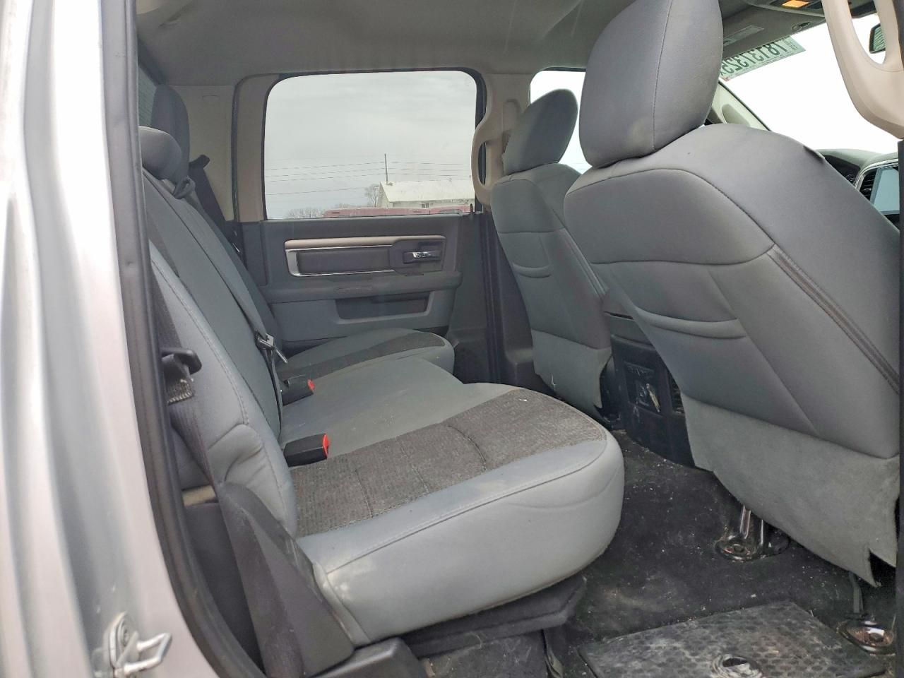 2013 Dodge Ram 1500 slt