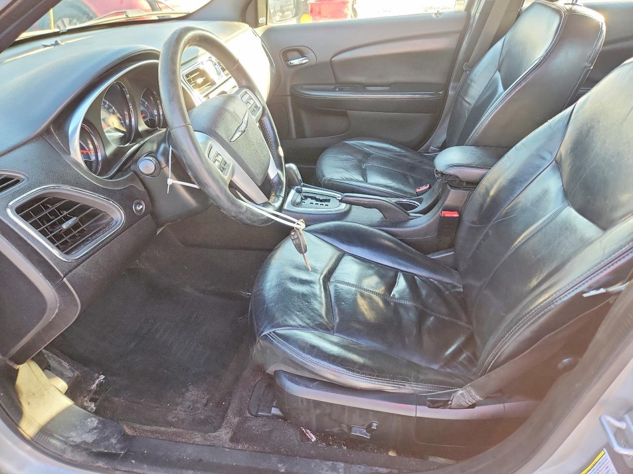 2013 Chrysler 200 Limited