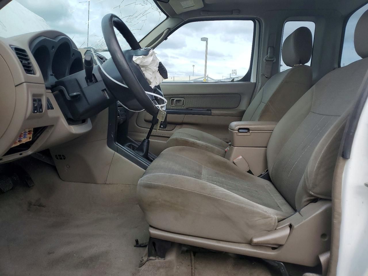 2004 Nissan Frontier Standard