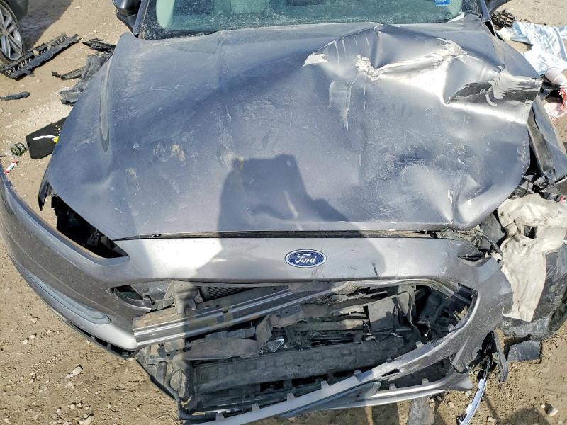 2013 Ford Fusion s