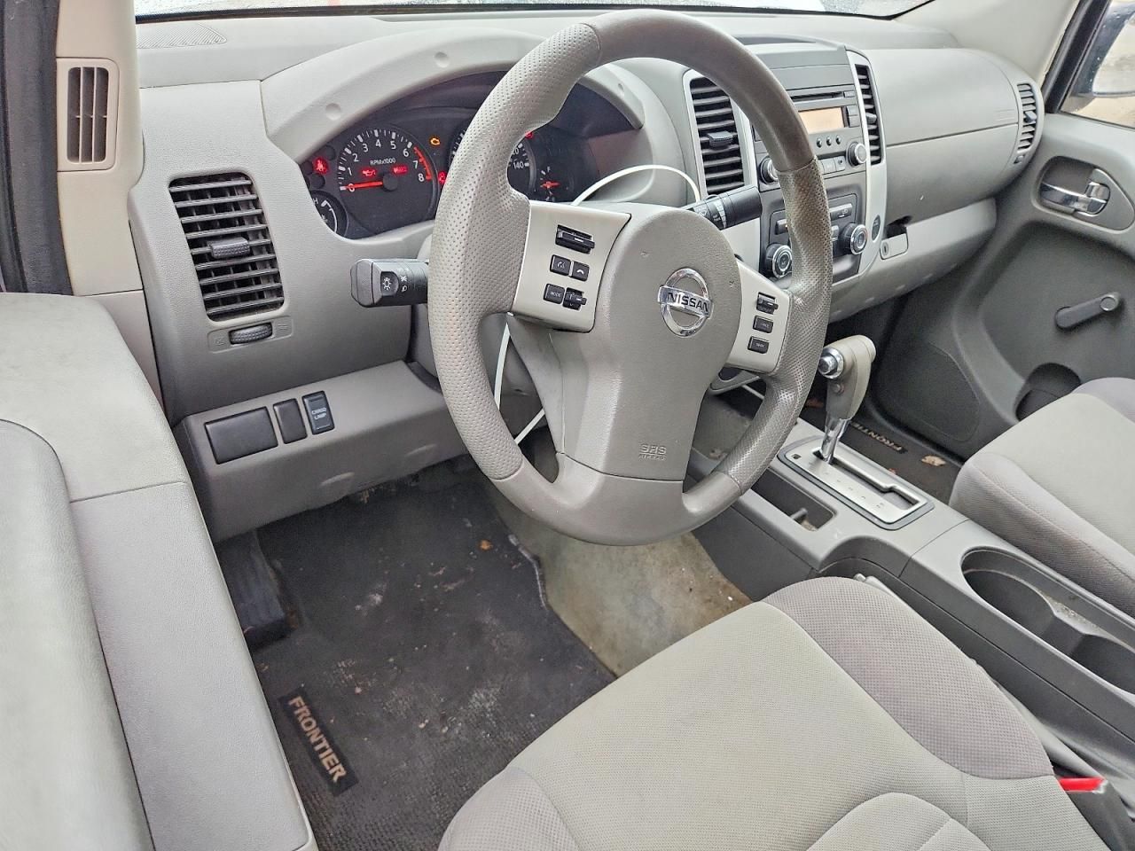 2014 Nissan Frontier s