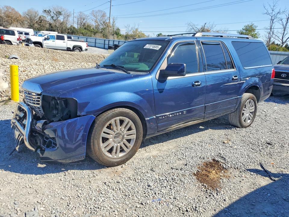 2013 Lincoln Navigator l