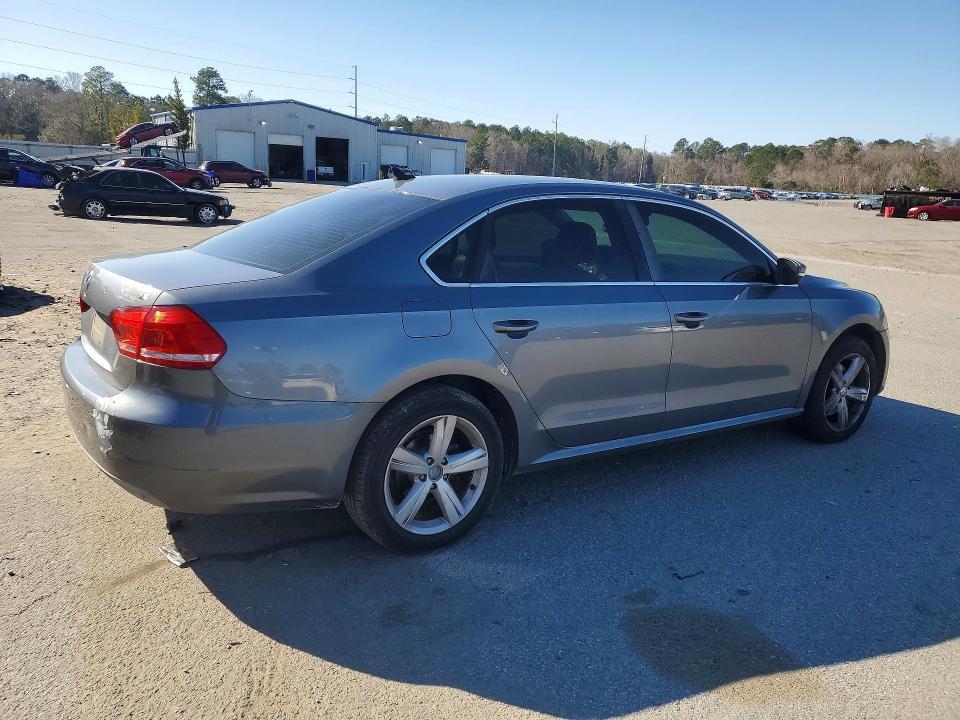 2013 Volkswagen Passat se