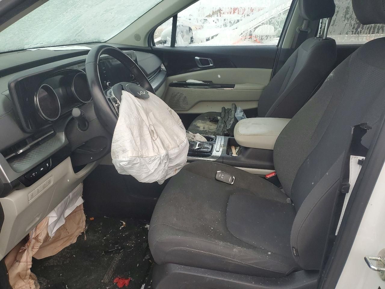 2024 KIA Carnival lx