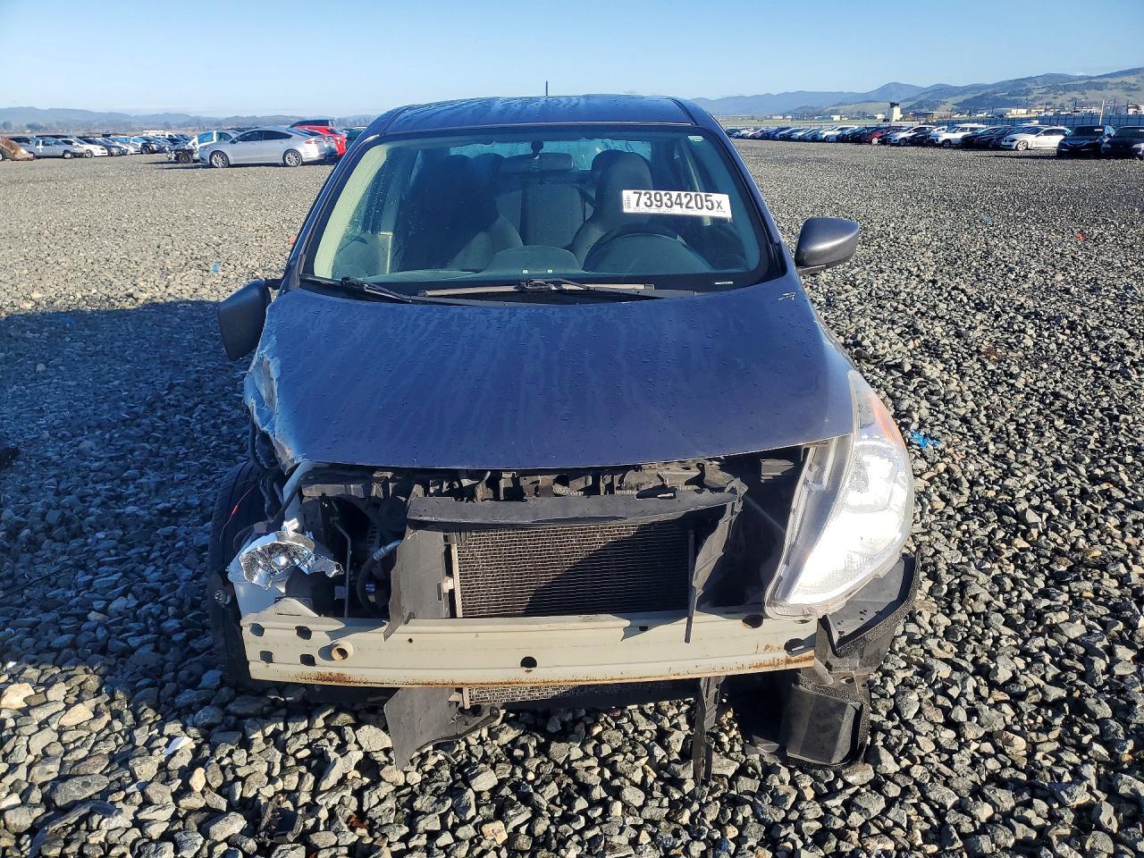 2016 Nissan Versa s