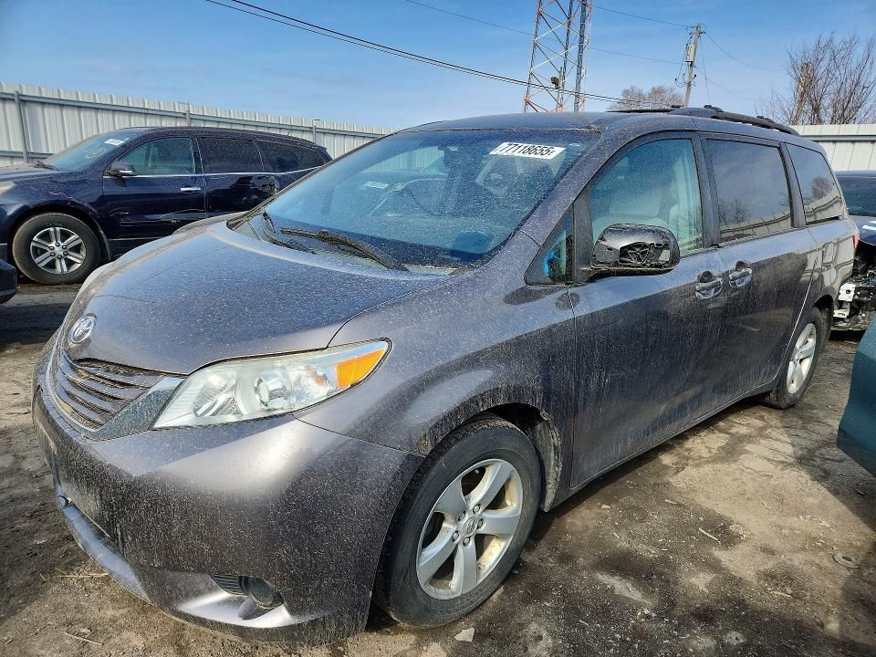2015 Toyota Sienna le
